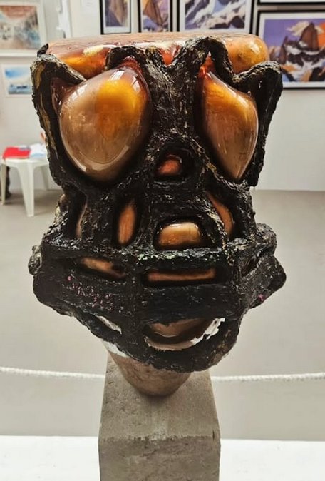 Kvinnans Form, skamploggen
